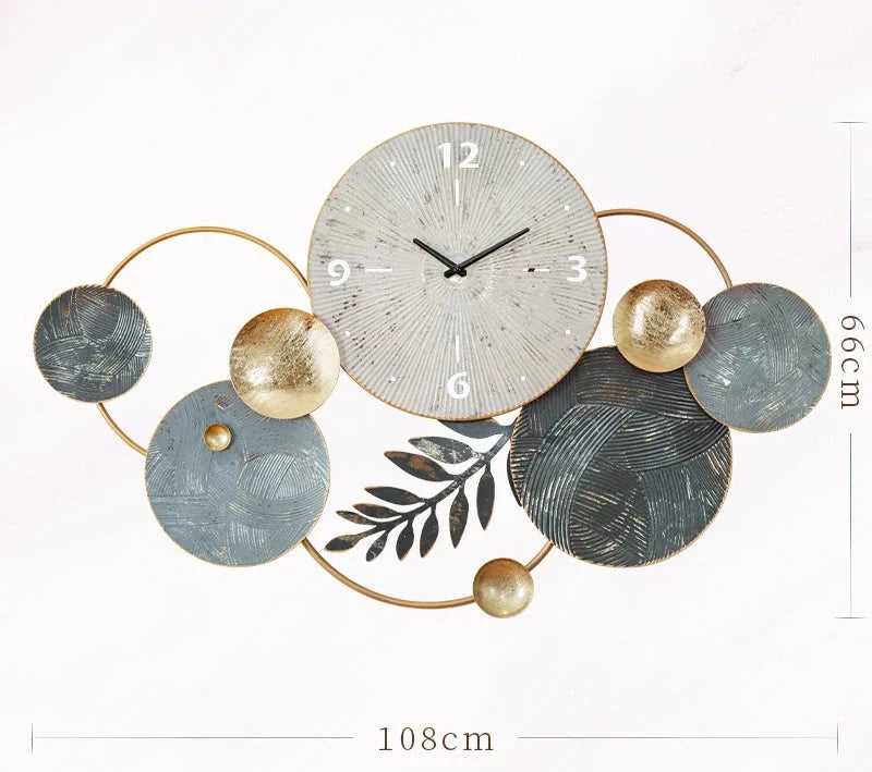 Nordica - Metal Wall Clock with Silent Second Hand
