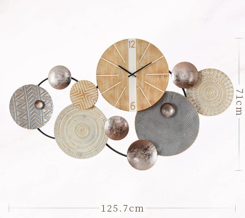 Nordica - Metal Wall Clock with Silent Second Hand