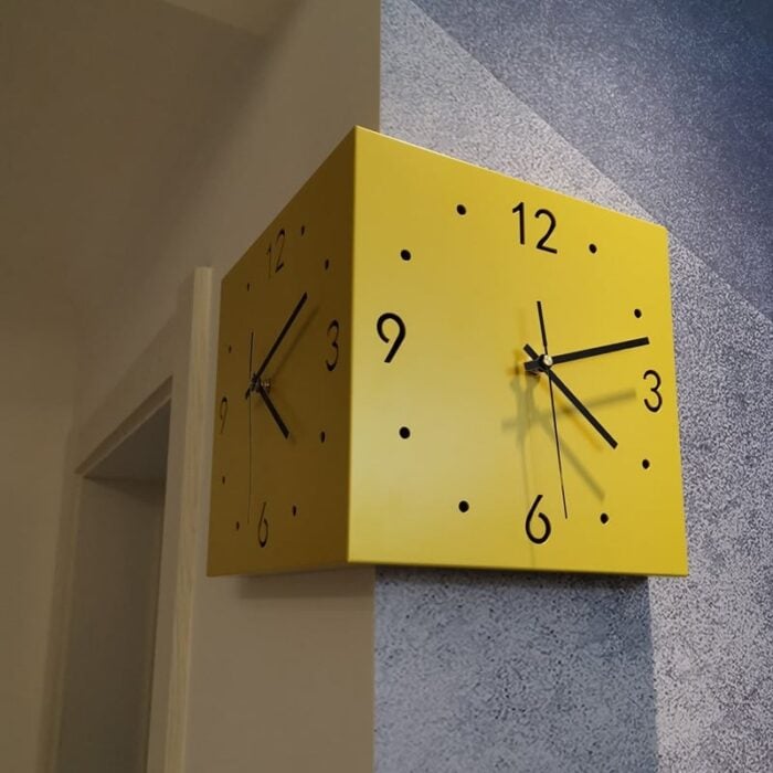 ChronoFlip – Double-Sided Rotating Wall Clock