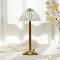 CharmLight – Crystal Elegance Table Lamp with Modern Design