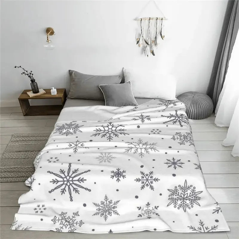 SnowFlake - Winter Flannel Throw Blanket for Cozy Homes