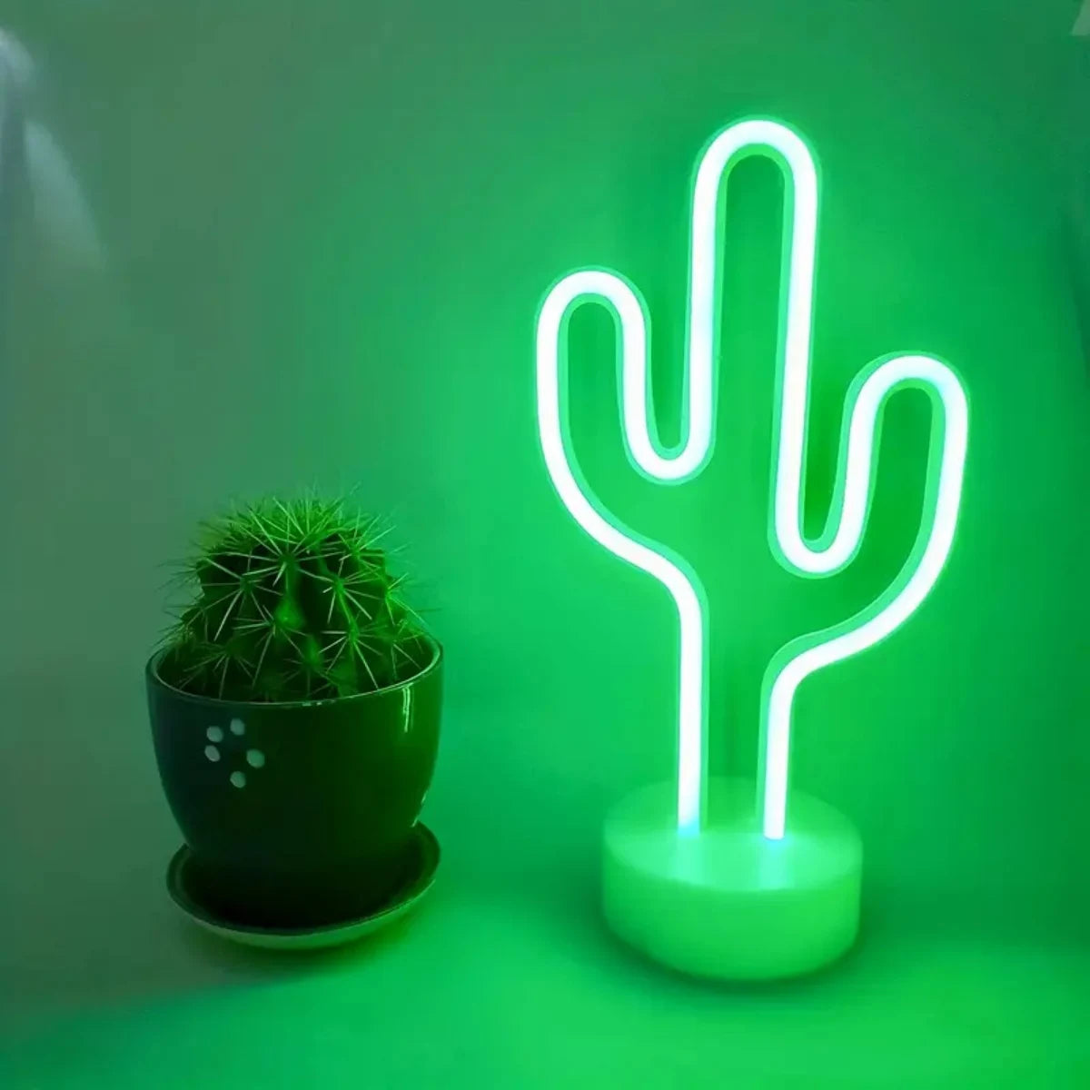 LumaCactus – LED Neon Cactus Lamp