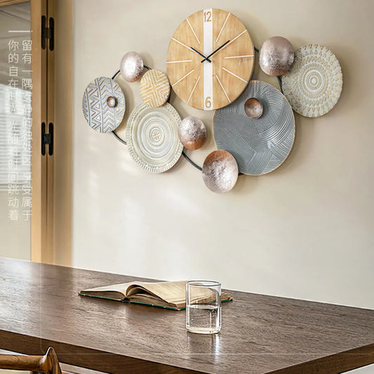 Nordica - Metal Wall Clock with Silent Second Hand