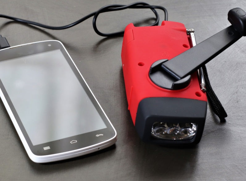 SolarGuard – Survival Solar Power Radio & Charger