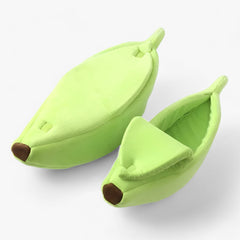 Luna - Banana-Shaped Cat Bed - Comfortable and Fun for Cats